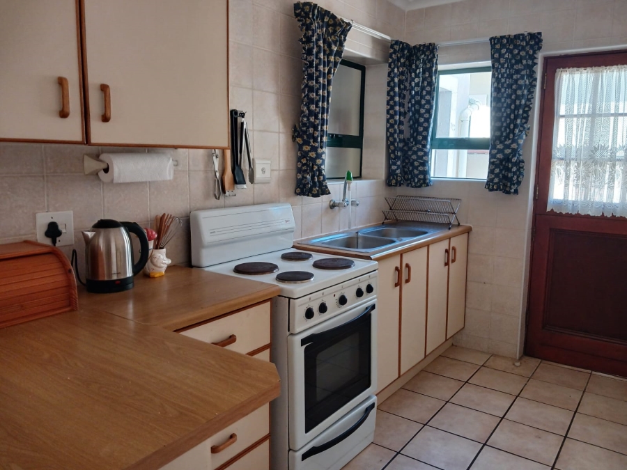 4 Bedroom Property for Sale in Stilbaai Wes Western Cape